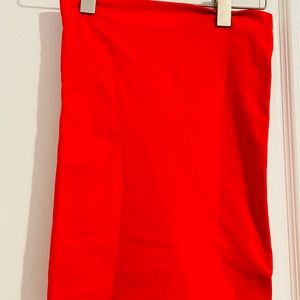 Babaton Aritzia tube top body con